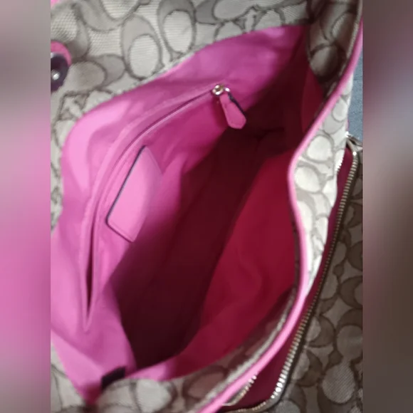 Coach Signature Canvas Shoulder Bag - Picture 7 of 11